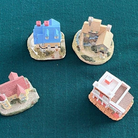 Liberty Falls Americana Collection VTG Christmas Buildings Lot of 4 With Box - Picture 4 of 6